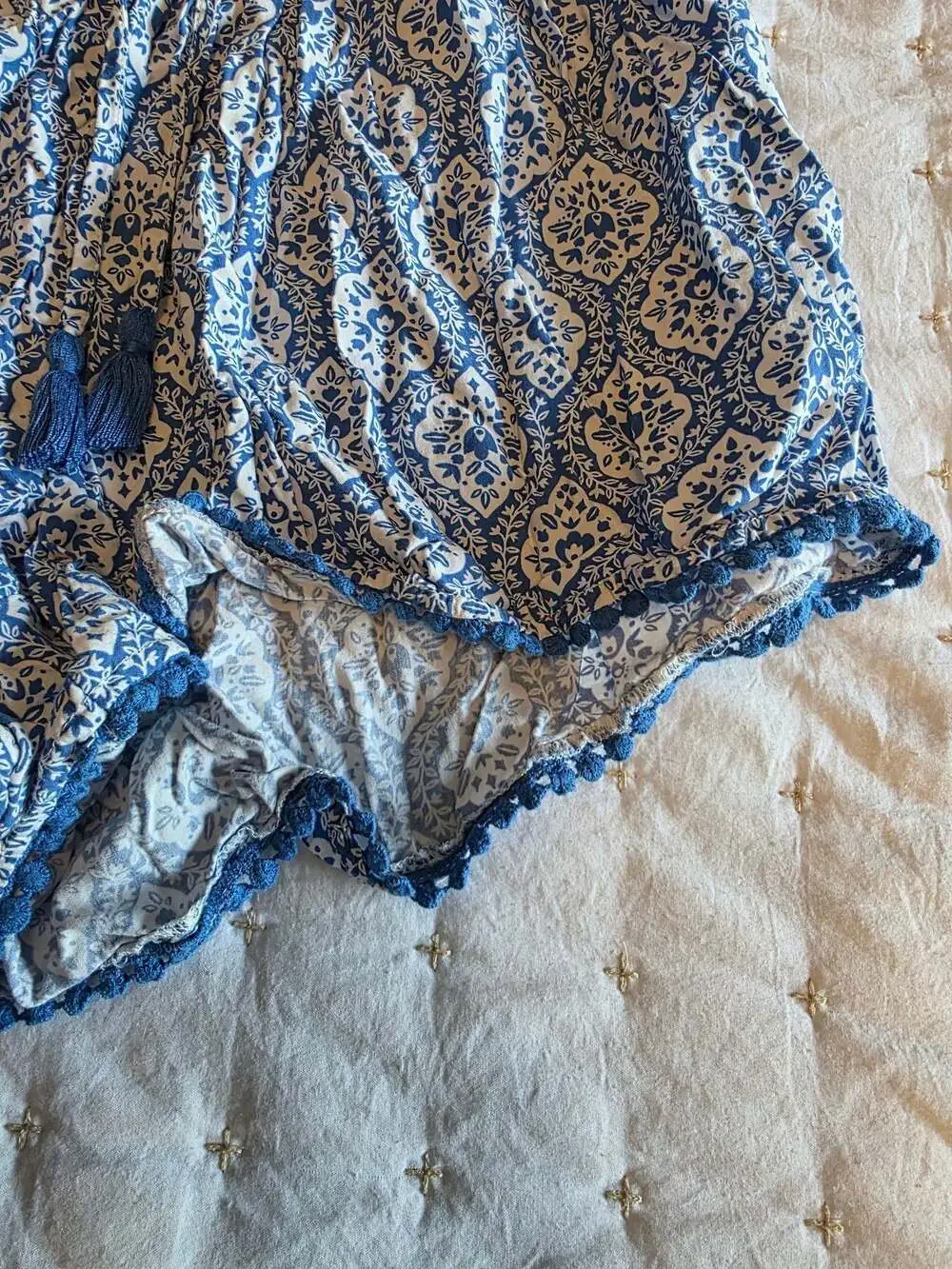 Matilda Jane Cool Breeze Blue and White Geo Floral Tassel Pull-On Shorts Size Me